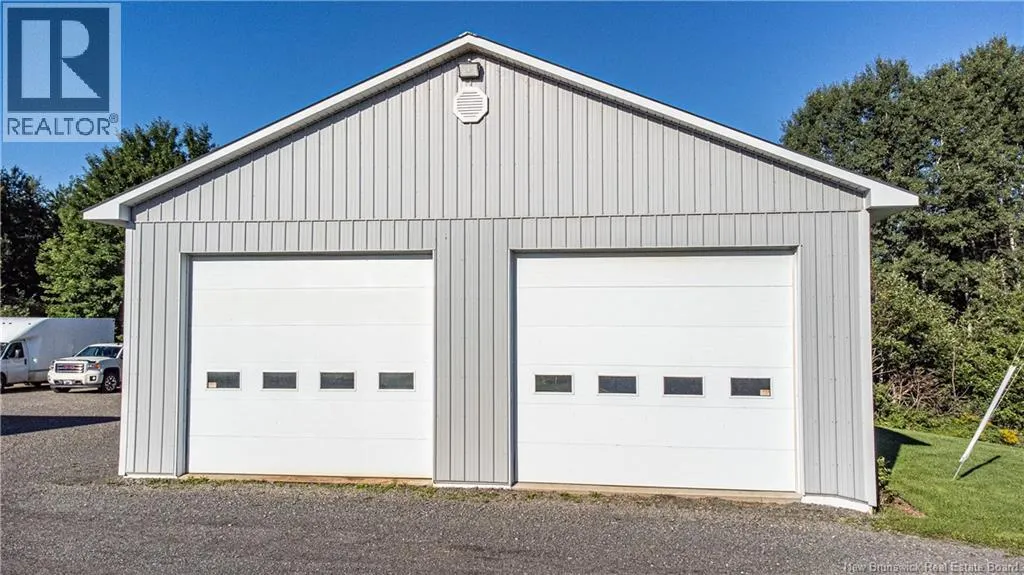 1319 Rte 104 Keswick