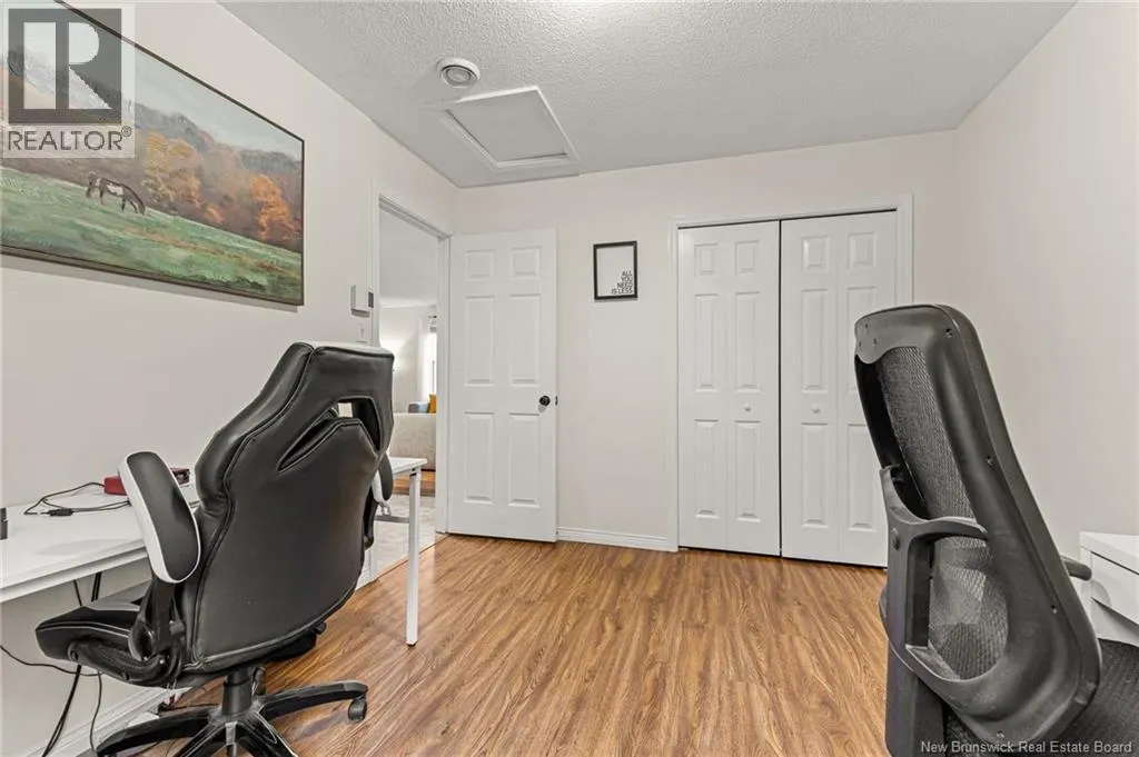 23 Glenview Court
