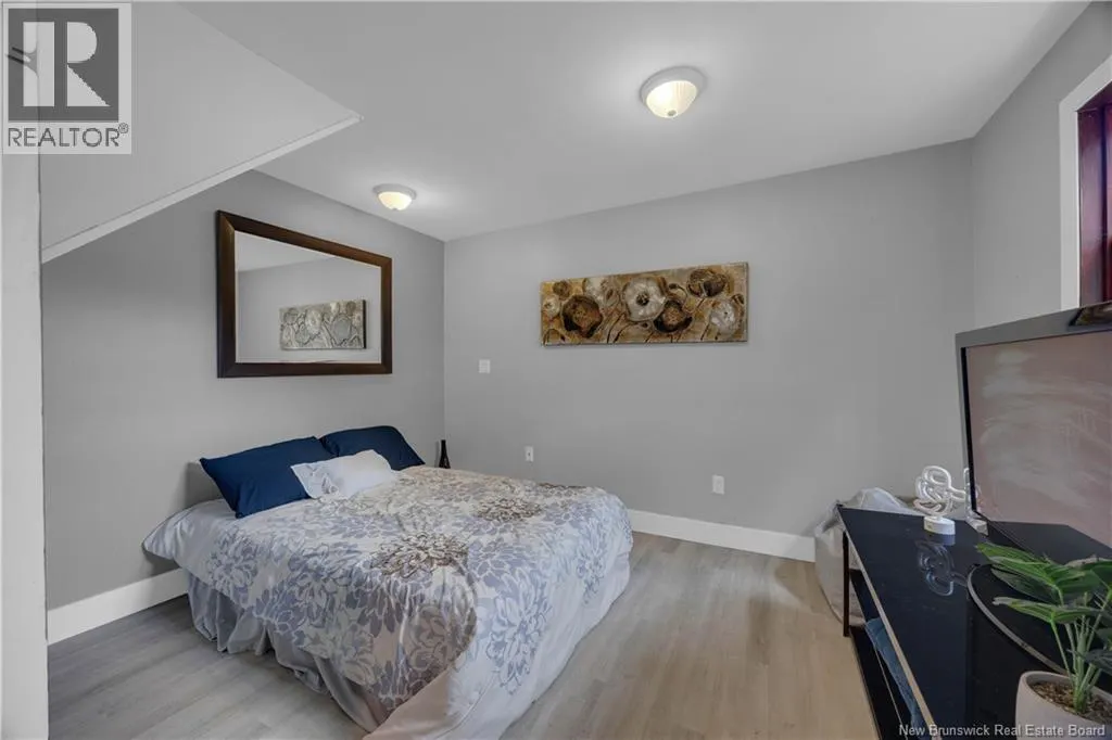 1 Woodridge Drive