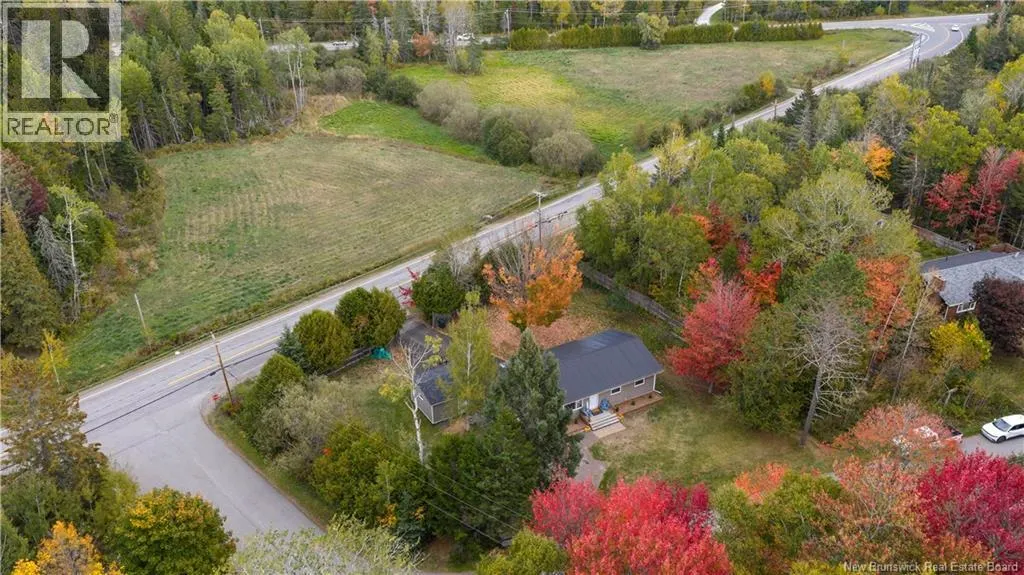 1 Woodridge Drive