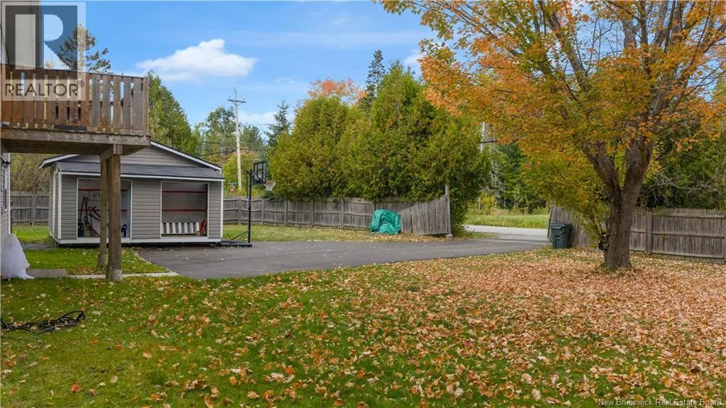 1 Woodridge Drive