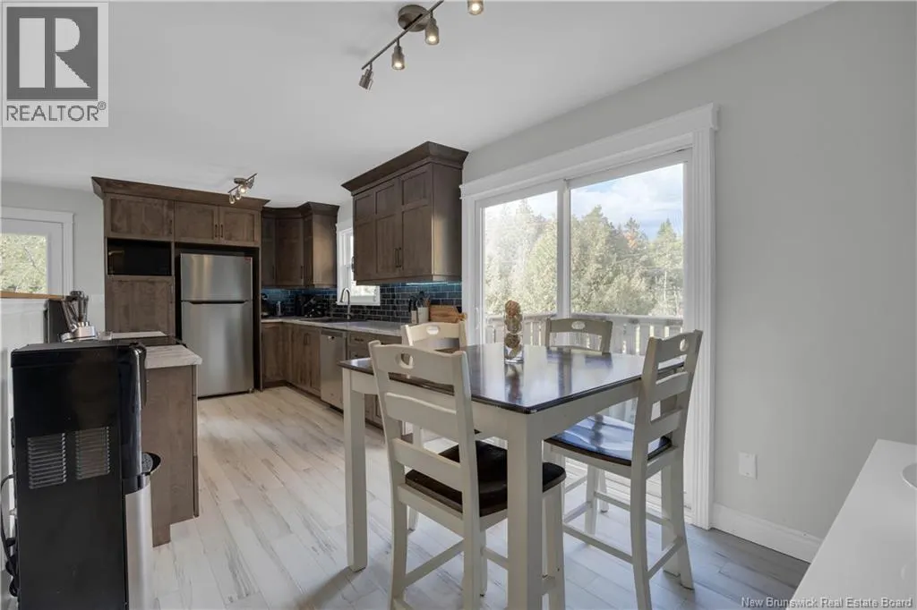 1 Woodridge Drive