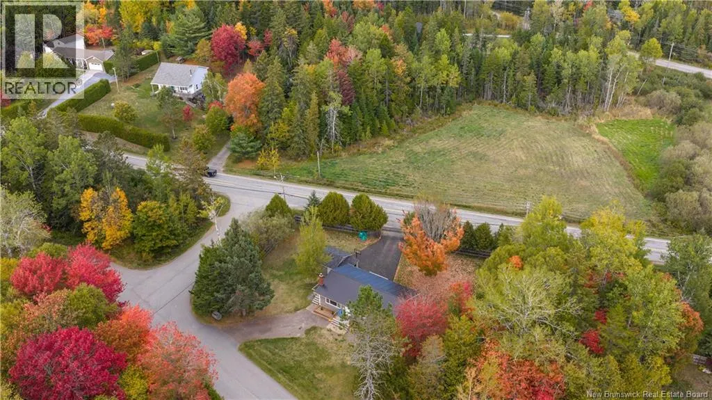 1 Woodridge Drive