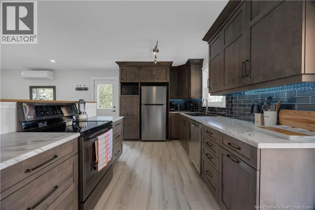 1 Woodridge Drive