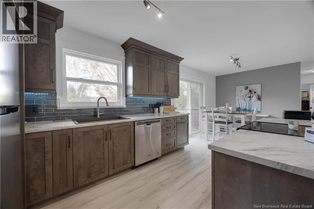 1 Woodridge Drive