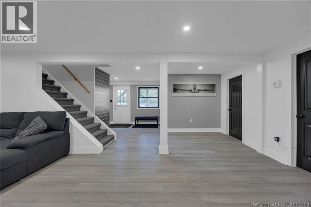 1 Woodridge Drive