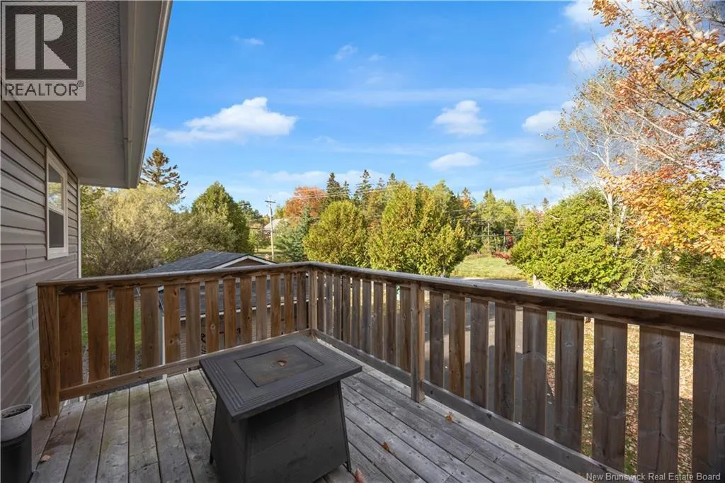 1 Woodridge Drive