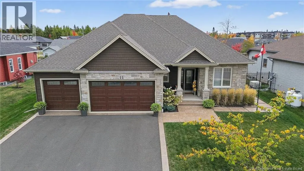 11 Rosebank Crescent