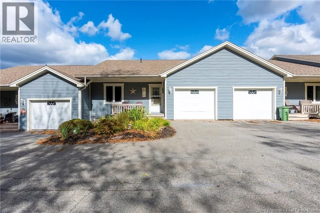 8 Merritt Hill Road