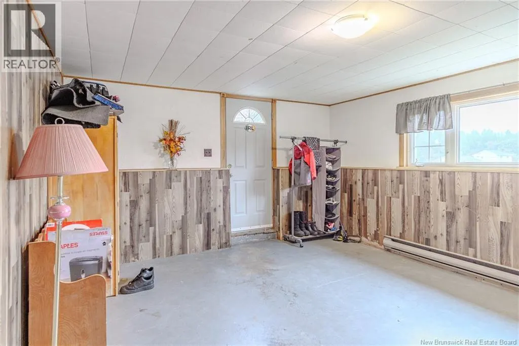 275 Lakeview Drive