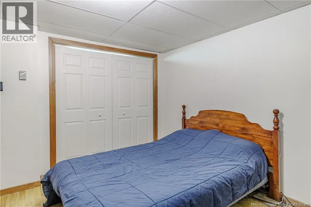 275 Lakeview Drive
