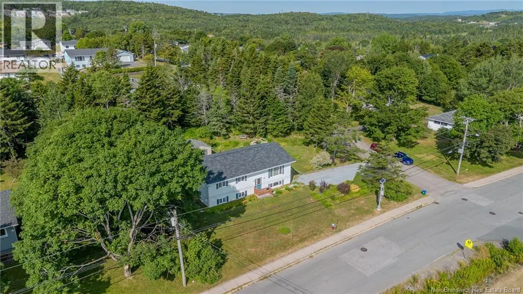 275 Lakeview Drive