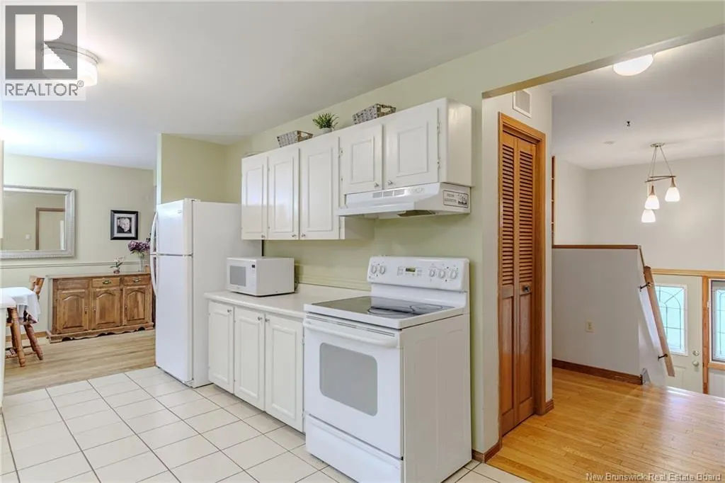 275 Lakeview Drive