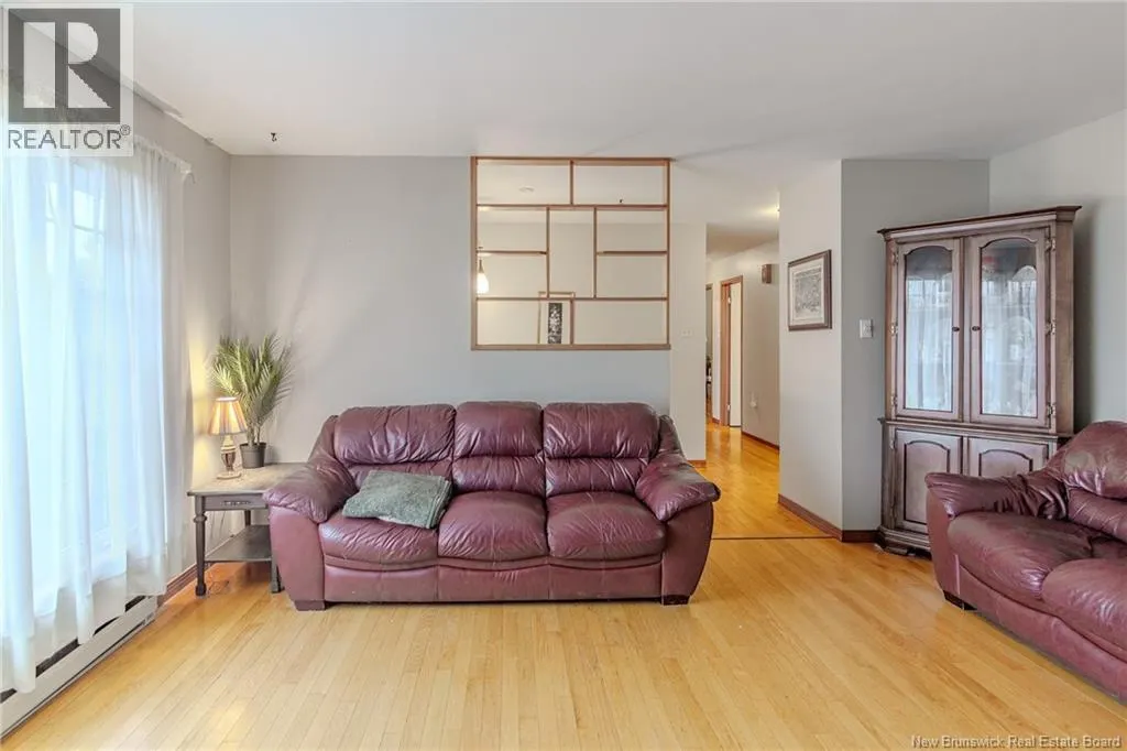 275 Lakeview Drive