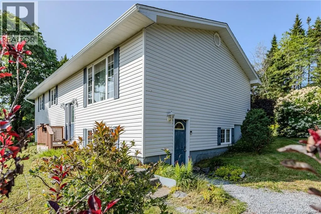 275 Lakeview Drive