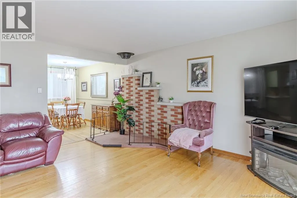 275 Lakeview Drive