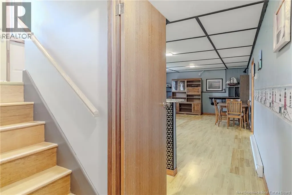 275 Lakeview Drive