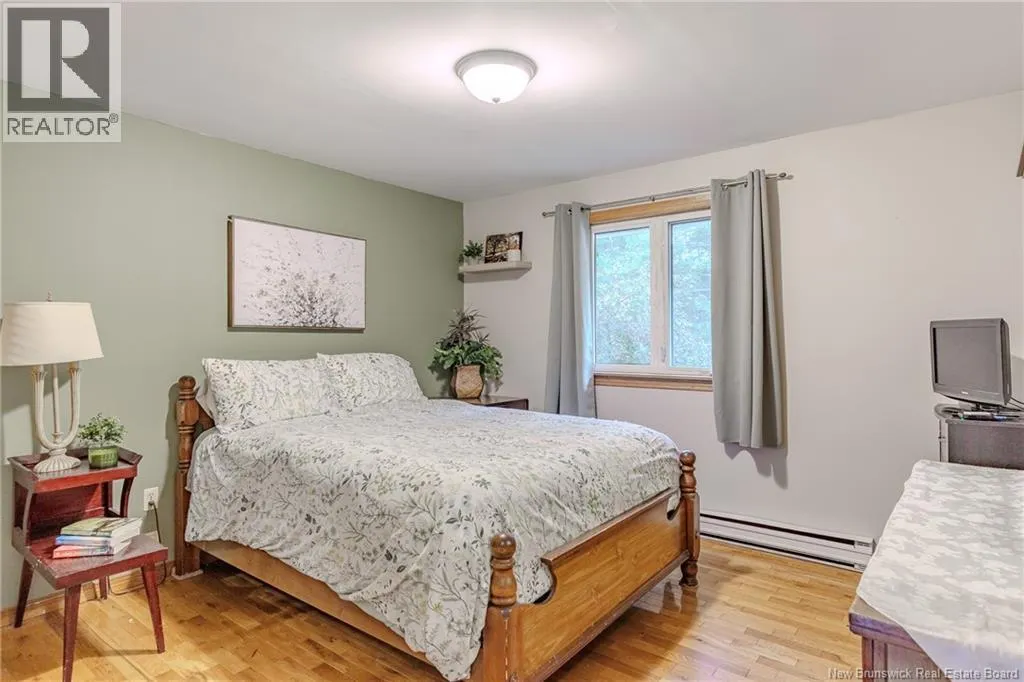 275 Lakeview Drive