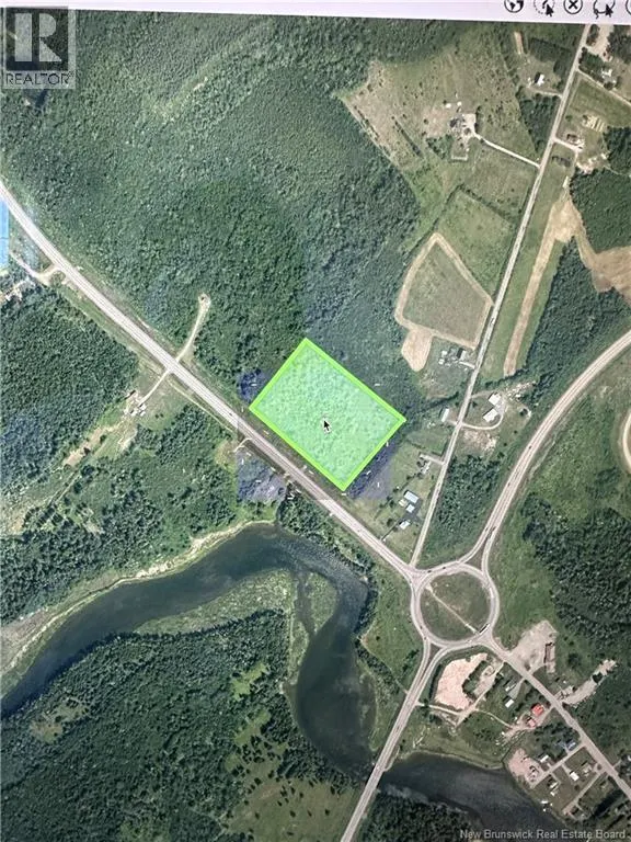 Land on Hwy 15