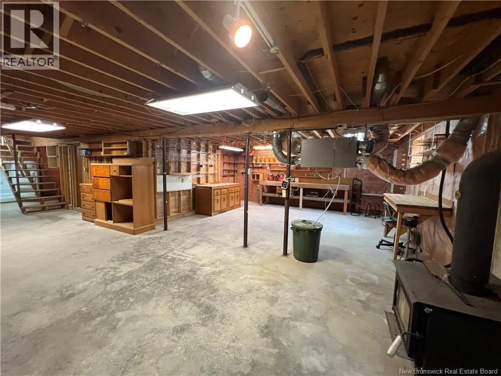 9 Crestline Drive
