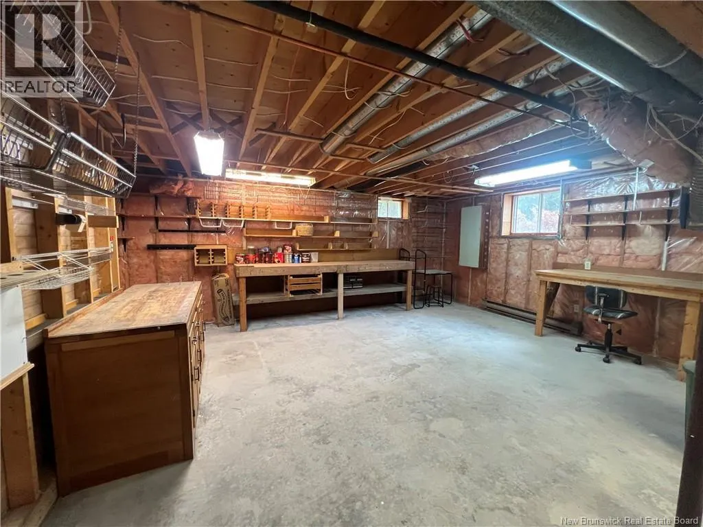 9 Crestline Drive