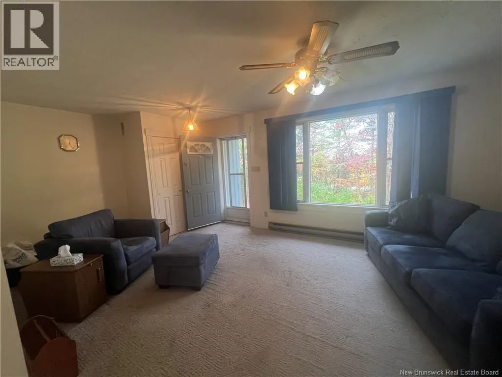 9 Crestline Drive