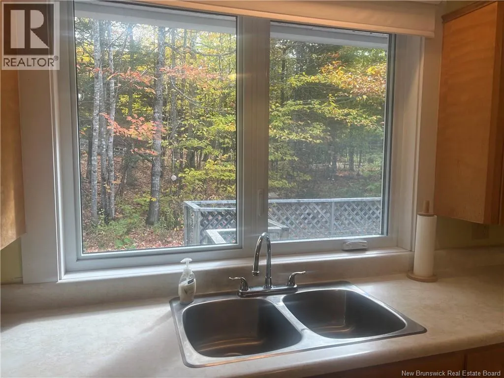 9 Crestline Drive