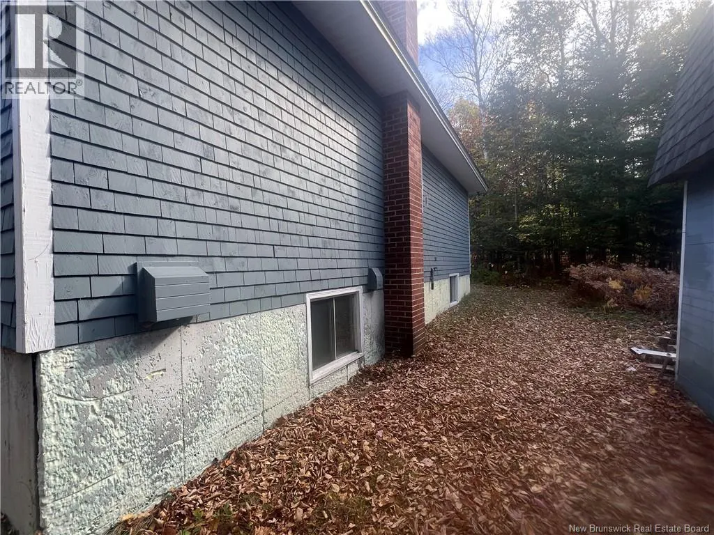 9 Crestline Drive