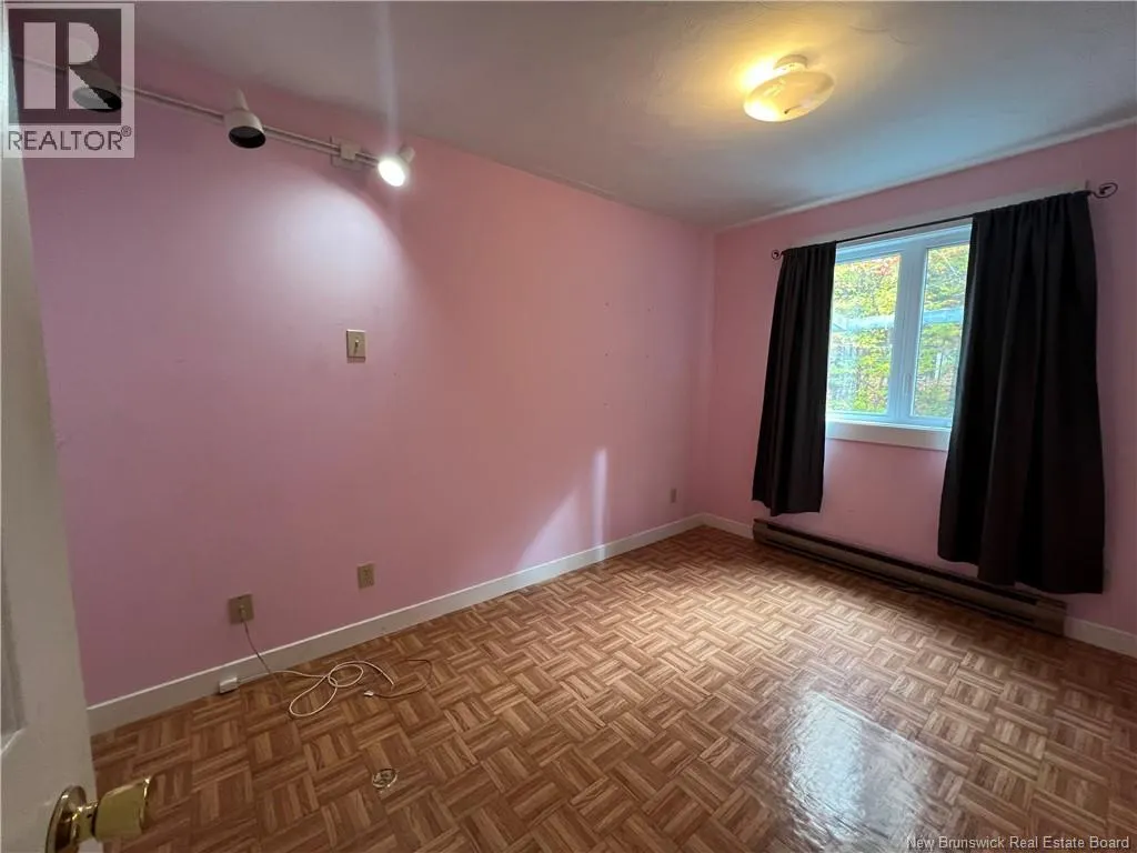 9 Crestline Drive