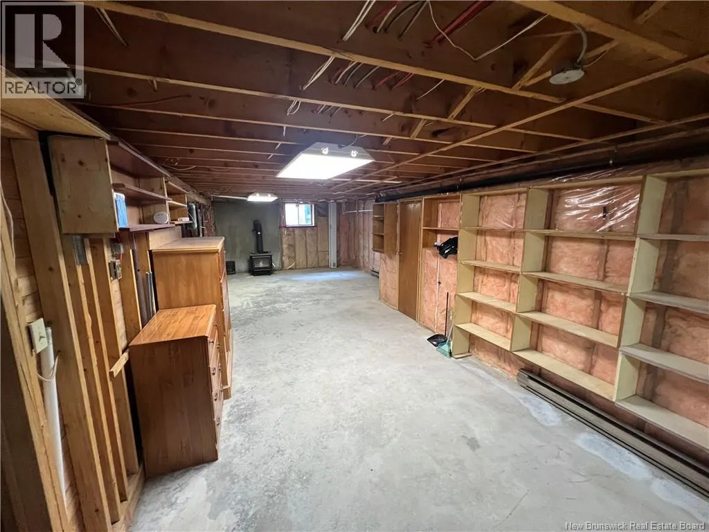 9 Crestline Drive