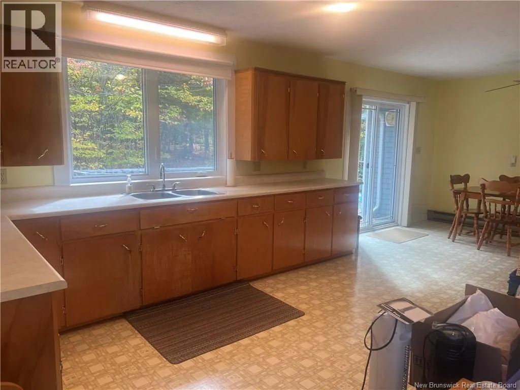 9 Crestline Drive