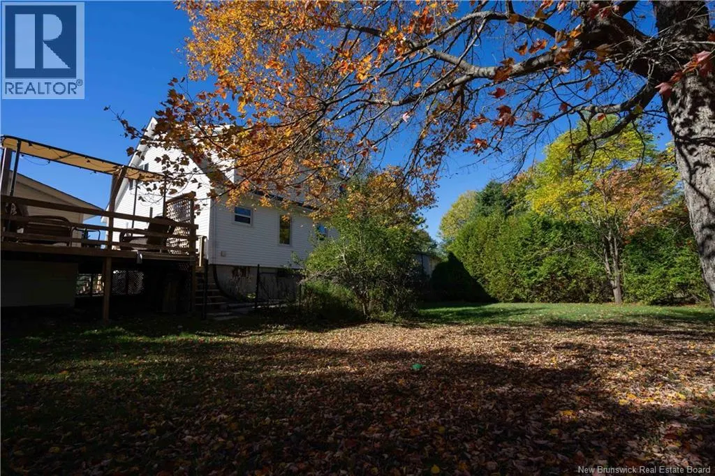 14 Longwood Drive