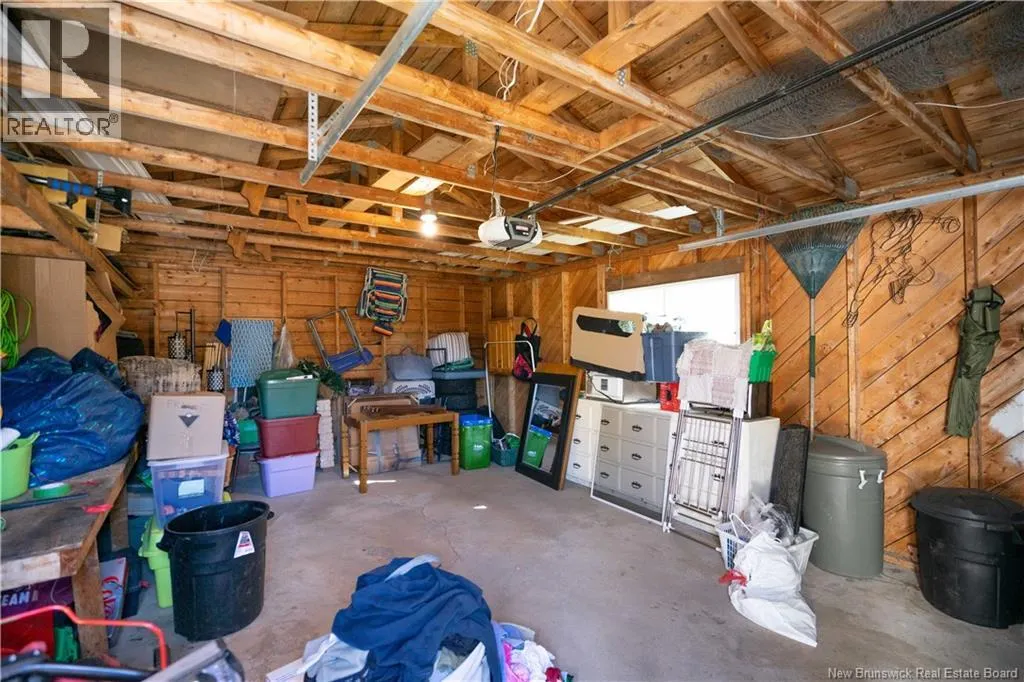 14 Longwood Drive