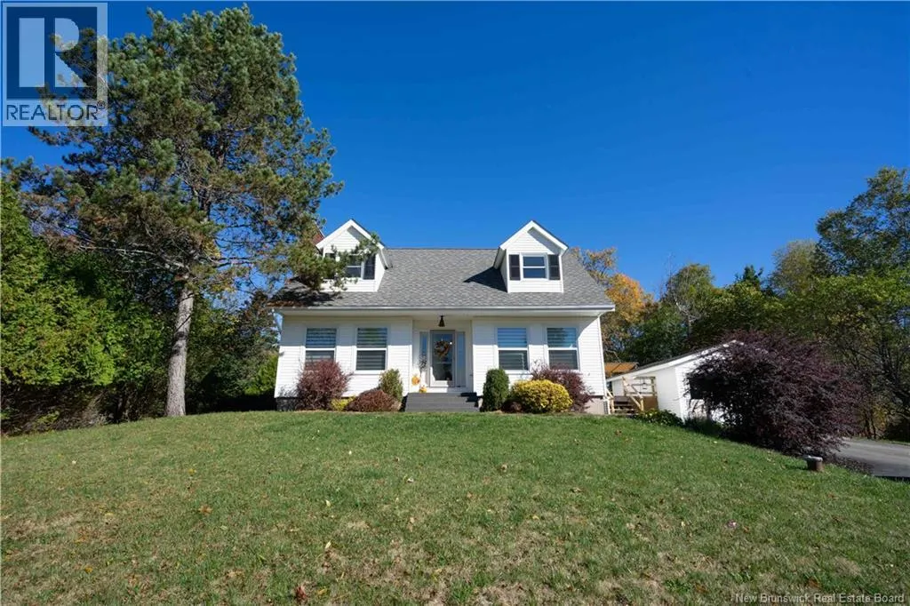 14 Longwood Drive