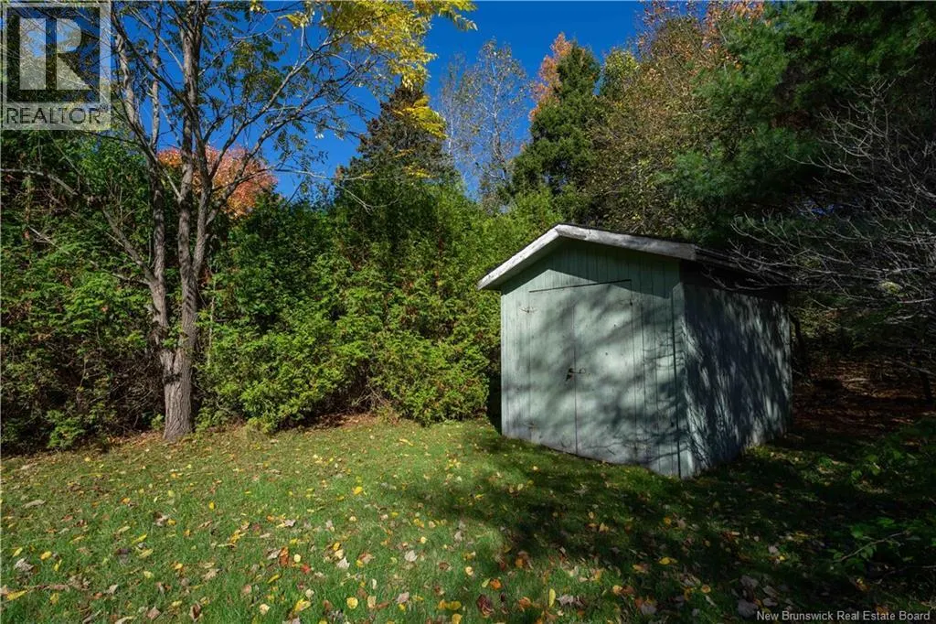 14 Longwood Drive