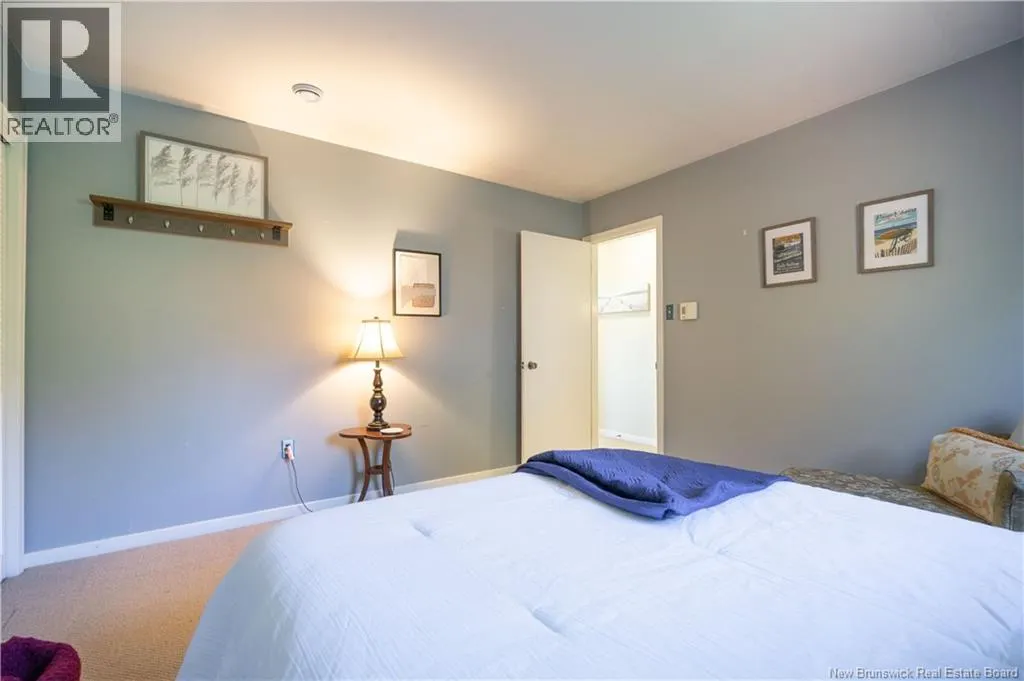 14 Longwood Drive