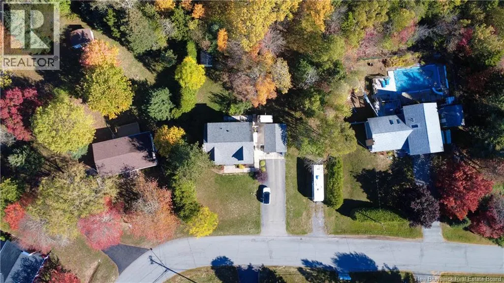 14 Longwood Drive