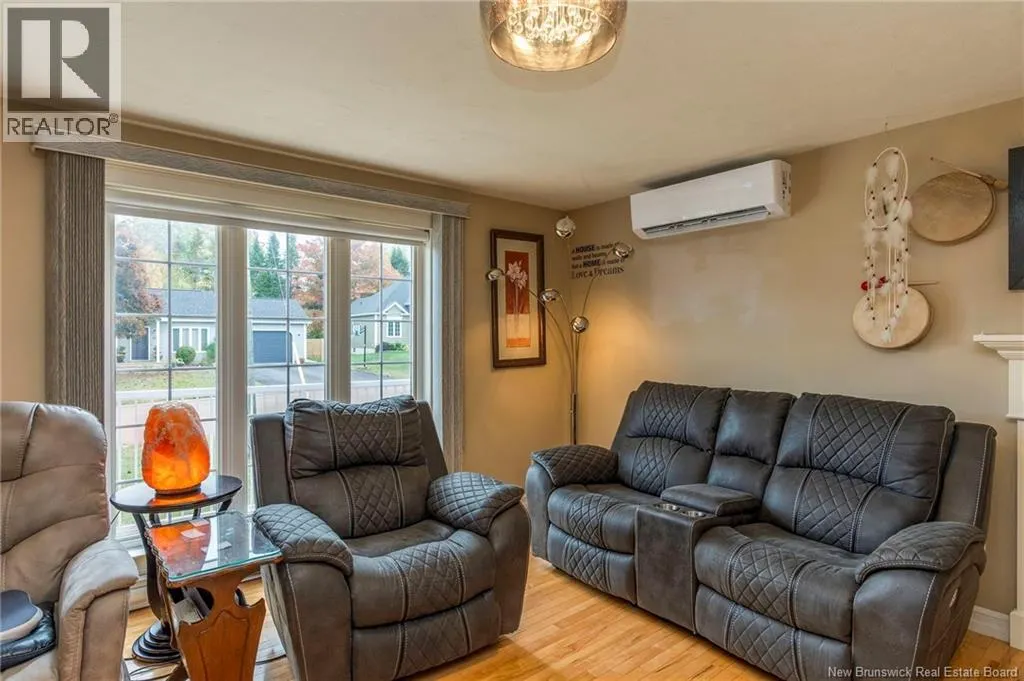 86 Murielle Crescent