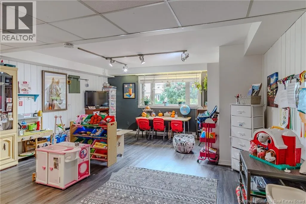 75 Crown Hill Crescent