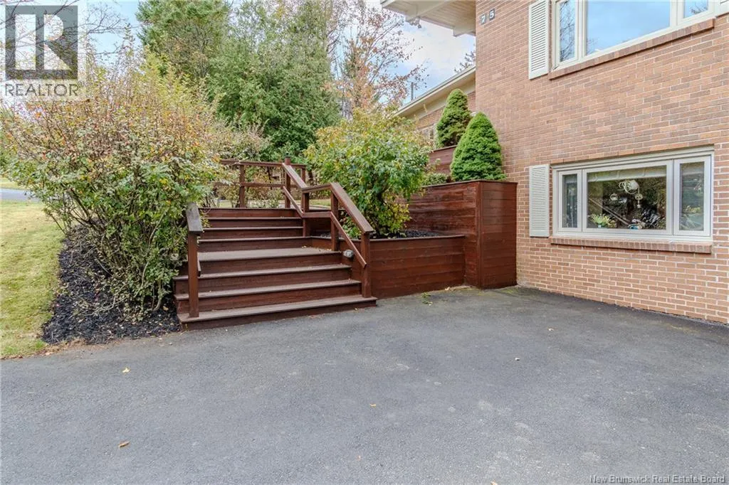 75 Crown Hill Crescent