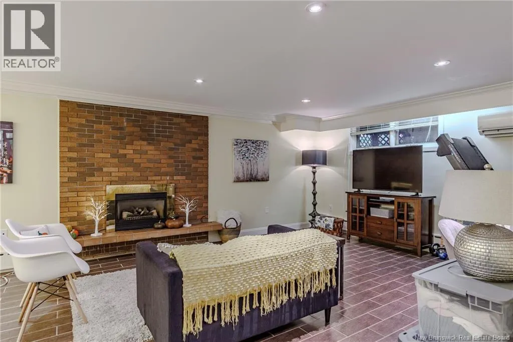 75 Crown Hill Crescent