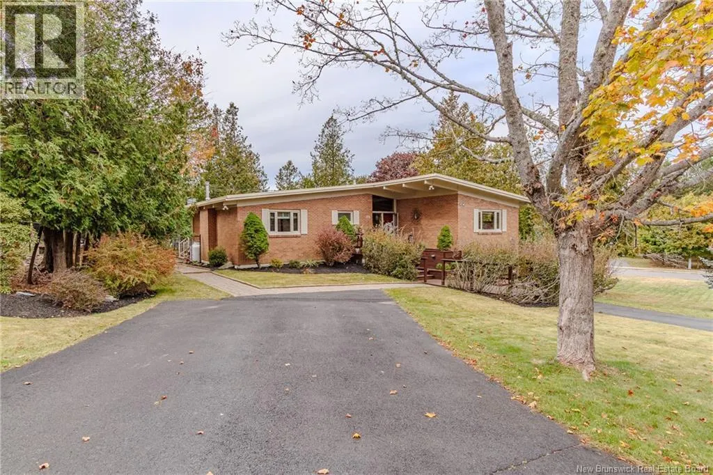 75 Crown Hill Crescent