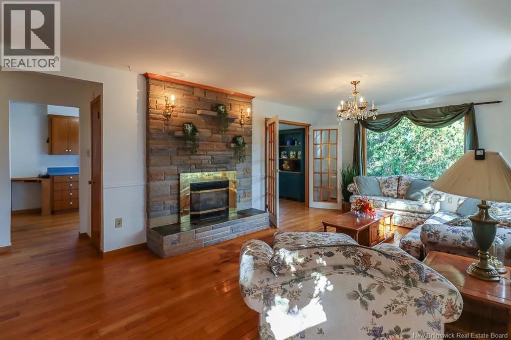 253 Bay Crescent Drive
