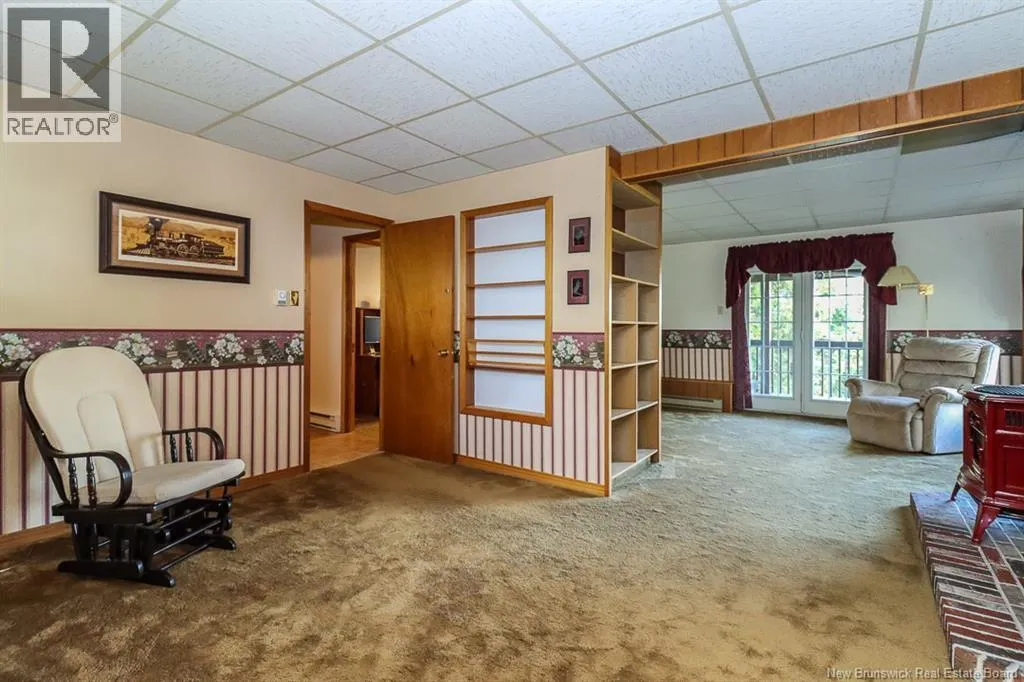 253 Bay Crescent Drive