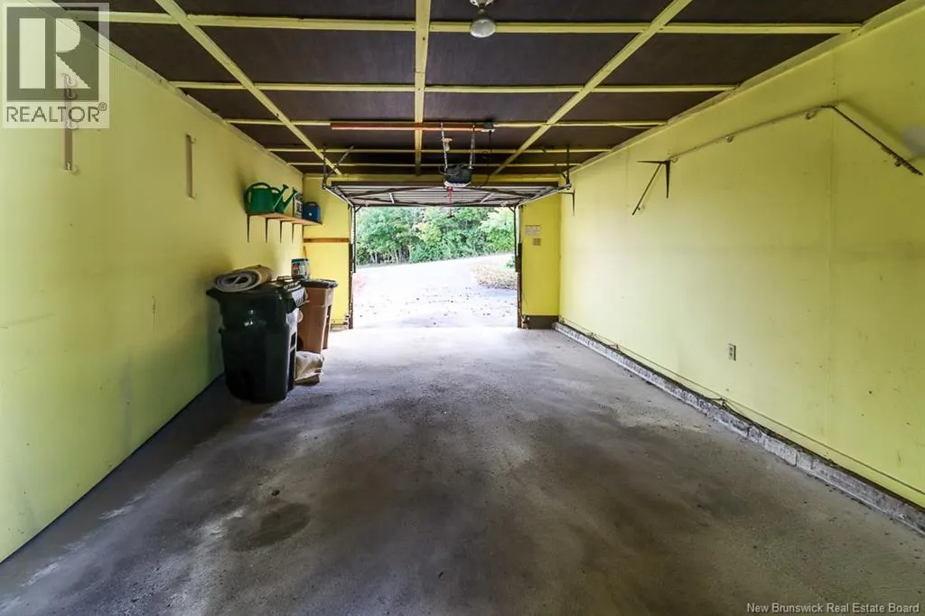 253 Bay Crescent Drive