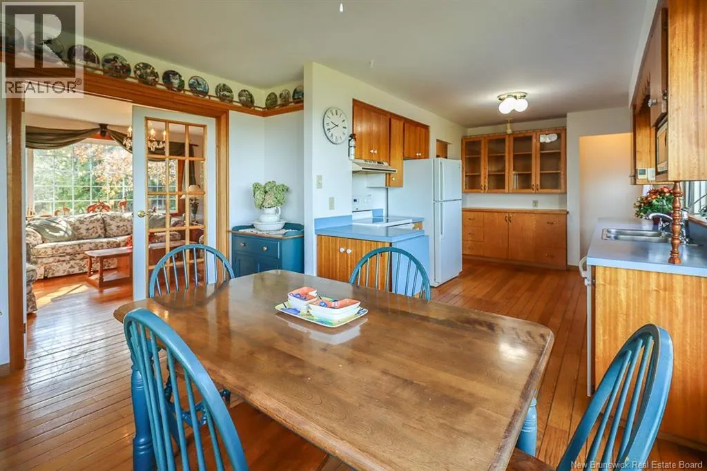 253 Bay Crescent Drive