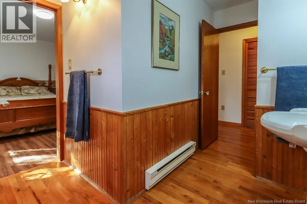 253 Bay Crescent Drive