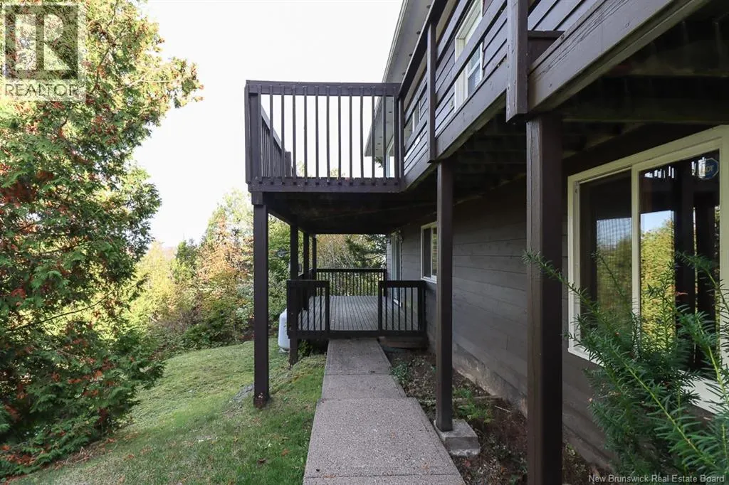 253 Bay Crescent Drive