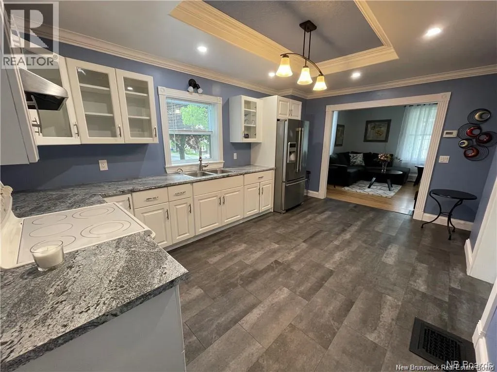 519 King George Way