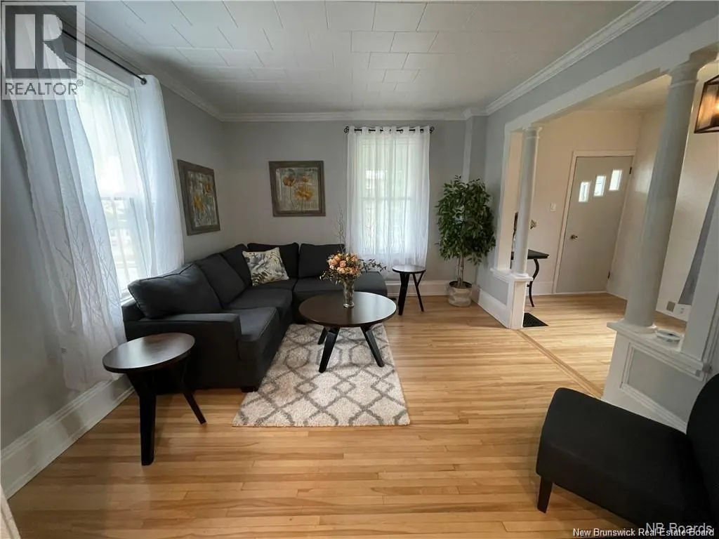 519 King George Way